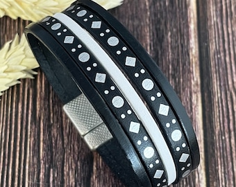 Bracelet cuir manchette Alexandine noir et argent avec fermoir magnetique argent