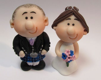 MINI Scottish  Bride and Groom Wedding Cake Topper,  Mini Budget Wedding Cake Topper, Personalised - customise hair, flower and tie colours