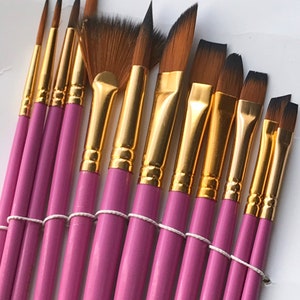 12 Pack Assorted Artist Brushes