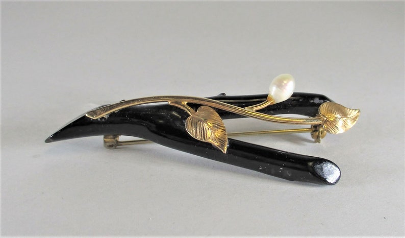 Gr 59 Solid 14 kt Gold Vintage Floral Pearl and Black Coral Brooch 4.21 Grams