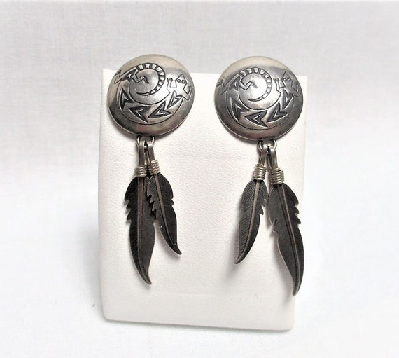 Gr 69 Hopi Sterling Silver Lizard and Feather Dro… - image 1