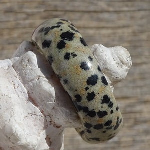 Dalmation jasper ring, jasper finger band, crystal healing, calming and balance, gemstone ring, rocks stones gems, stress relief
