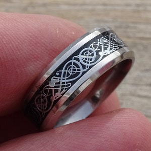 Anillo de acero inoxidable, anillo de tungsteno, anillo nórdico, anillo celta, anillo irlandés, joyería irlandesa, anillo de nudo celta, anillo celta irlandés, alianza irlandesa