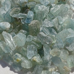 Raw-rough aquamarine, Untreated Blue-Green Beryl Gemstones, March birthstone, Crystal healing, Stress relief, emotional healing protection