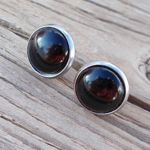 Black agate earrings,black gemstone stud earrings,crystal stud earrings,little black stud earrings,rocks,gems,stones,minerals,onyx studs