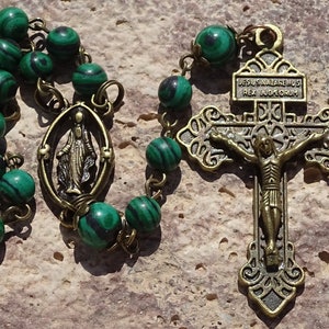 Keltische Rosenkranzperlen,Malachit Rosenkranzperlen,katholischer Rosenkranz,irische Rosenkranzperlen,Edelstein Rosenkranz,Gebetskette,Konfirmations Rosenkranz,katholisches Geschenk