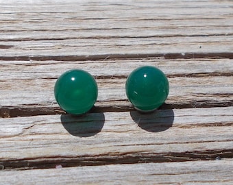 Gemstone stud earrings,green onyx earrings,agate earrings,hypoallergenic,crystal stud earrings,boho earrings,fashion studs,surgical steel