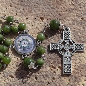 Keltische rozenkrans, Iers katholieke rozenkrans, Keltisch kruis, jade rozenkrans, geboortesteen maart, Keltische rozenkrans, edelsteenrozenkrans, gebedskralen, maagd Maria
