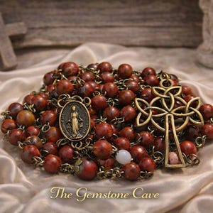 Rosario cattolico in diaspro rosso, perline da preghiera, gioielli cristiani fatti a mano, regalo religioso, crocifisso, devozione sacra