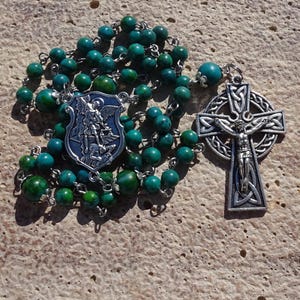 Rosário irlandês, rosário celta, cruz celta, rosário de pedras preciosas, rosário de jaspe de pedra de mapa, presente católico, virgem maria, primeira comunhão