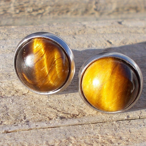 Tiger eye earrings,gemstone stud earrings,crystal stud earrings,boho earrings,fashion stud earrings,rocks,gems,stones,minerals,tiger iron