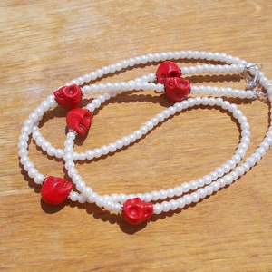 Glasses chain, glasses holder,faux pearl glasses cord,spectacle cord,healing crystals,rocks,stones,gems,minerals,pagan,wicca,wiccan