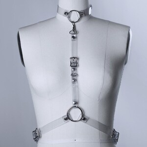ARNÉS ESBELTO - Cinturón de arnés gótico fino - Vinilo PVC transparente - Gargantilla - Estilo minimalista - Nugoth - Moda alternativa - Cuero vegano imagen 2