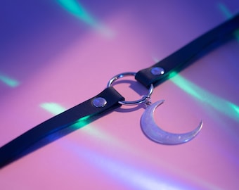 Collana girocollo a mezzaluna: collare con anello a O in ecopelle nera, collana gotica da strega, PVC