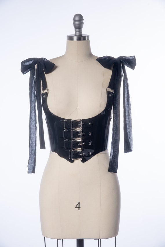 Inspo: Bustier Tops and Corset Belts