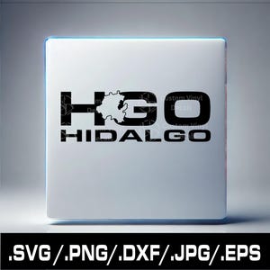 Puede incluir: Diseño gráfico en blanco y negro del estado de Hidalgo, México, con el texto "HGO HIDALGO" debajo. El texto "Custom Vinyl Decals" también está incluido en el diseño.