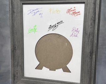 Character Autograph Cut Out Photo Mat for 5x7 Photo, Autograph Photo Mat, Vacation Must Have