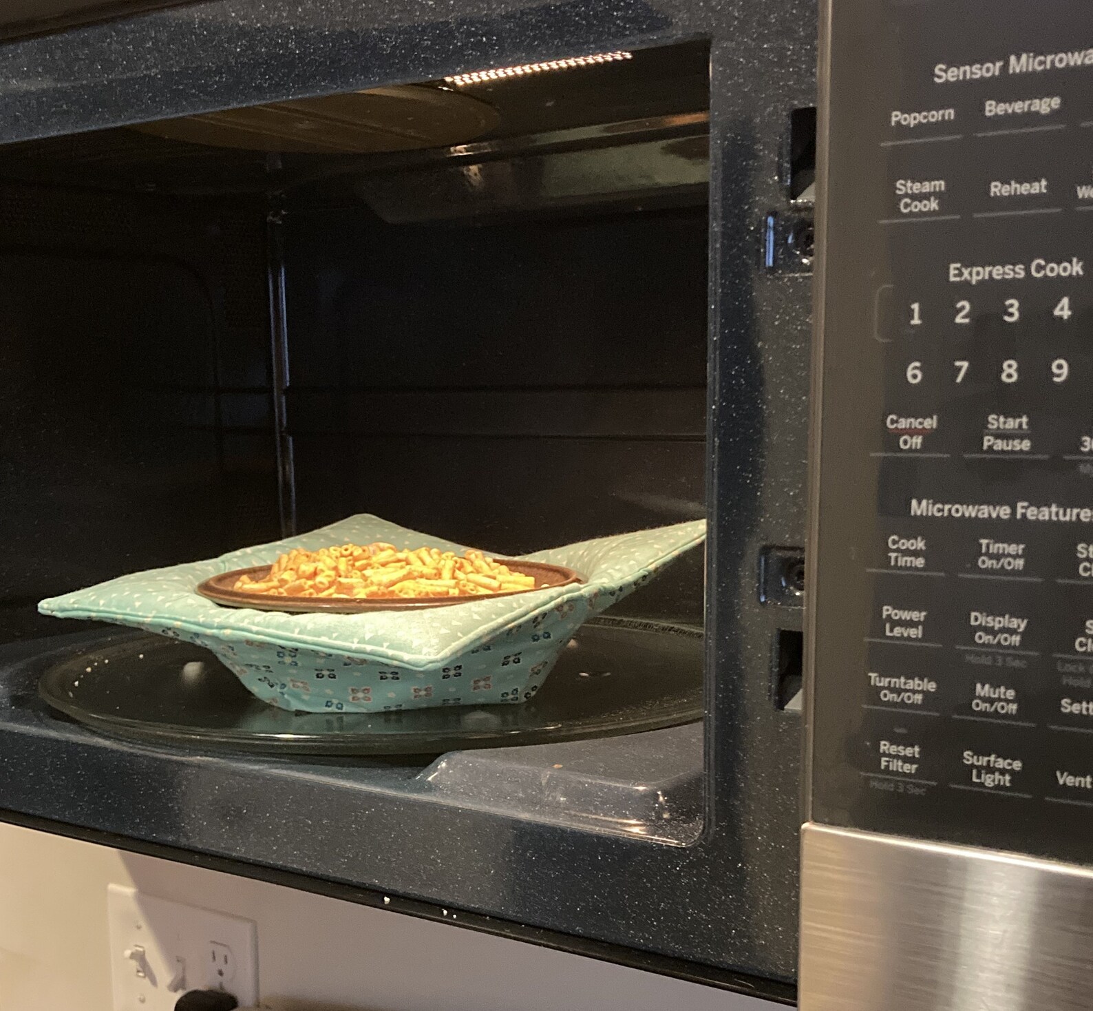 Microwave Cozy. Makes Heating Foods A Breeze All Cotton Fabric With 2 ...