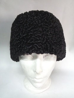 Persian Lamb Pillbox Hat - Etsy display picture 1