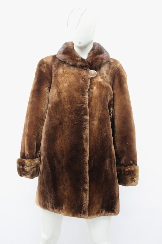 Beaver shop coat womens