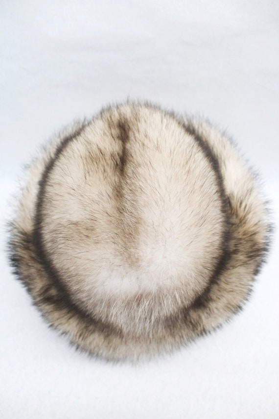 毛皮の帽子　アライグマ 女性のための本物のアライグマの毛皮のテールキャップ、天然の