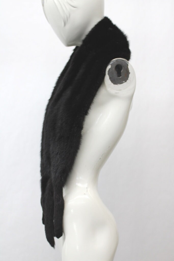 Refurbished New Black Mink Fur Scarf Wrap W/fringes Women Refurbished New Black Mink Fur Scarf Wrap W/fringes Women