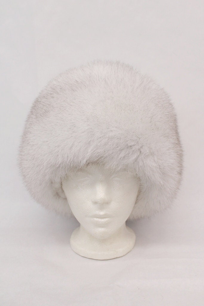 natural Norwegian blue fox hat and muff small size Norwegian Blue Fox Fur Ladies Winter Fall Classy/Classic  main image 2