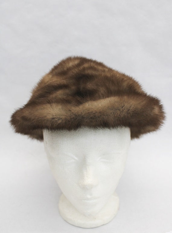MINT CANADIAN LUTETIA MINK FUR HAT CAP WOMEN WOMAN SIZE ALL Mint Canadian Lutetia Mink Fur Hat Cap Women Woman Size 21.5  main image 4
