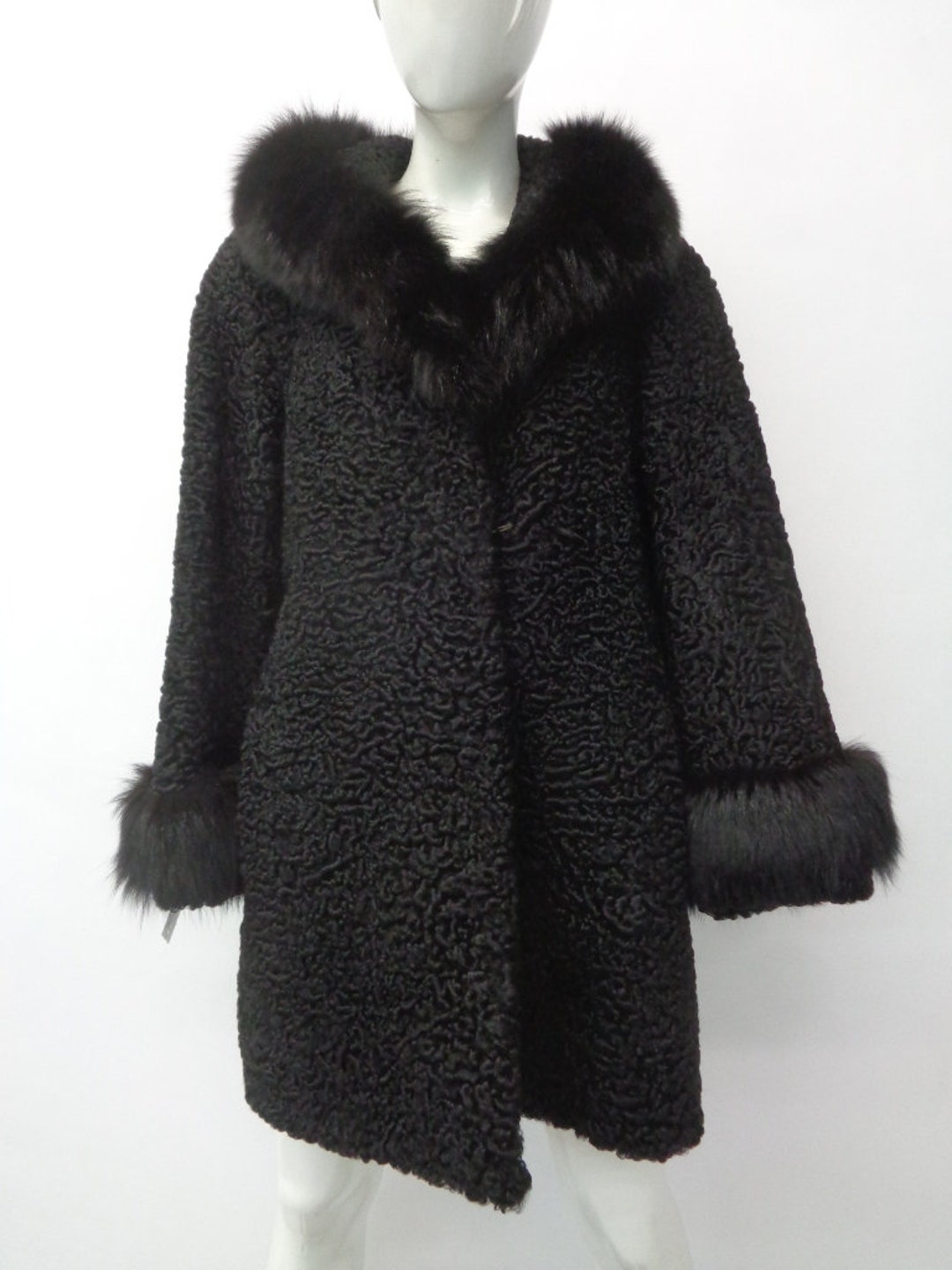 Black lamb fur coat outlet