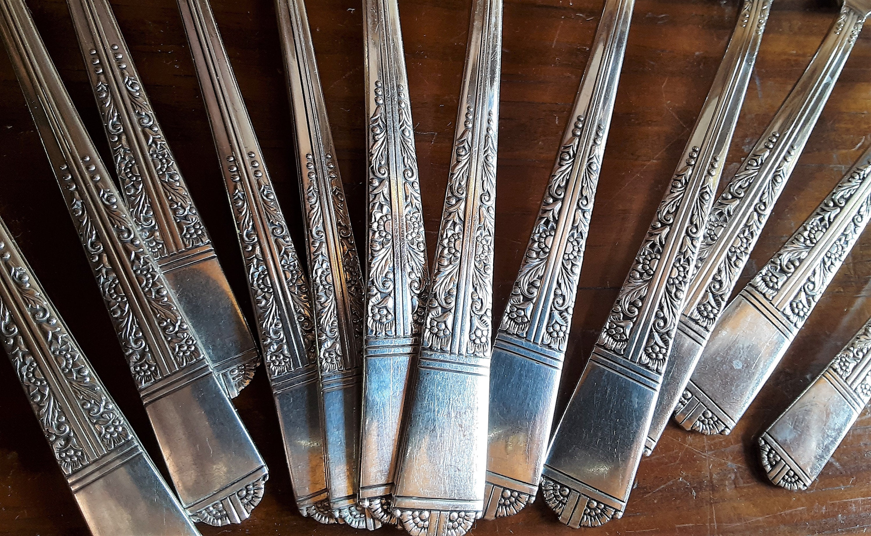 12 Pieces Tudor Plate Oneida Community Etsy