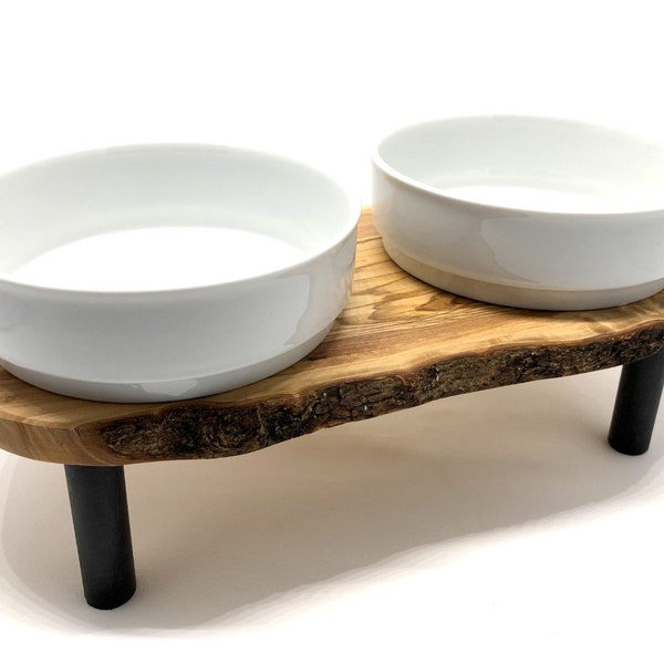 Perfectly elevated RUSTY PLUS feeding and drinking station (2x 1.5 L porcelain bowl) made of olive wood for your dog, ergonomic, sustainable