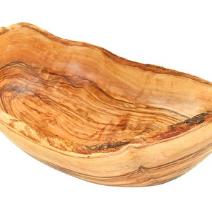 Rustic fruit bowl (approx. 30 – 33 cm) made of olive wood