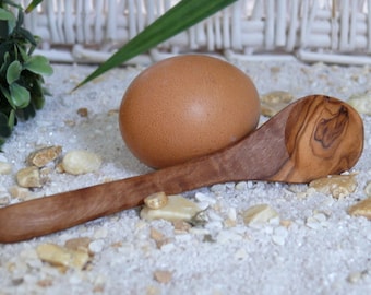 Cuillères à œufs en bois d'olivier également cuillères pour trempettes ou confitures