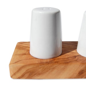 Salt & pepper shaker ALBERT made of olive wood image 2