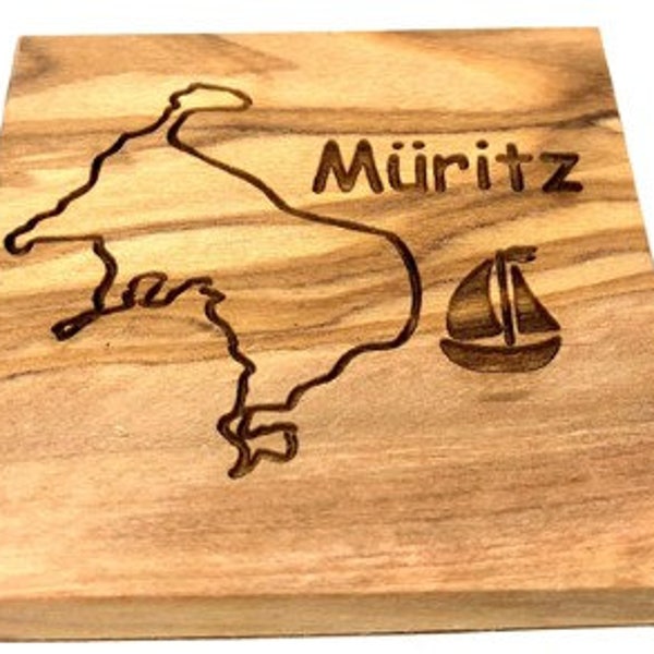 Souvenirs Reiseandenken aus Olivenholz "Region Müritz" mit individuellem Motiv