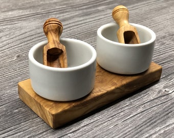 2 spice and dip bowls FANO with salt scoops