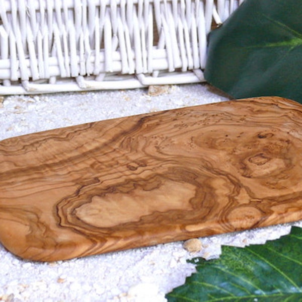Planche petit-déjeuner 22 x 14 cm en bois d'olivier