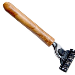 Razor WATZMANN with olive wood handle, M3