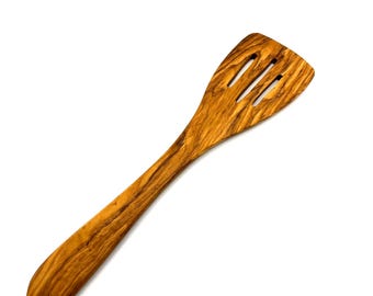 Espátula ranurada de madera de olivo: perfecta para sartenes antiadherentes, mango largo, resistente al calor, insípida, sostenible.