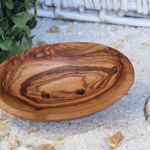 Soap dish oval MINI made of olive wood