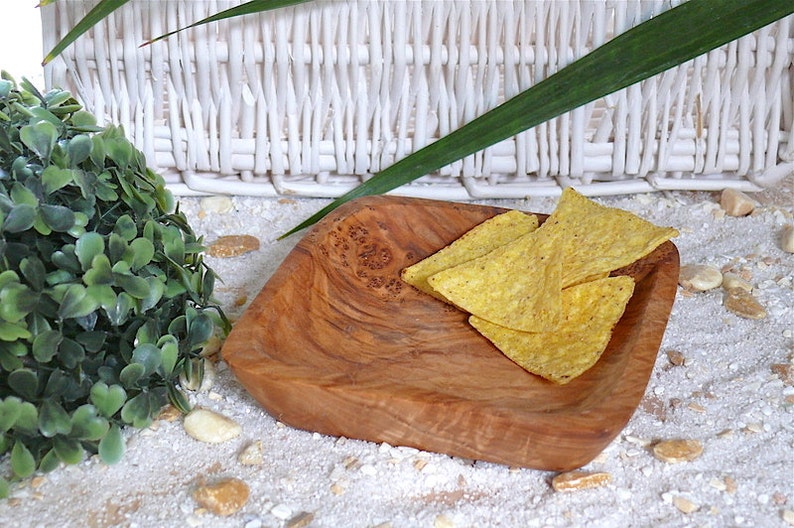 Olive wood bowl rect. 13 x 13 cm / 5.1 x 5.1 inches image 6