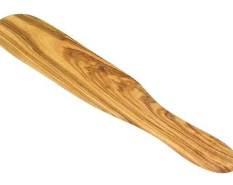 Spatula for crêpes made of olive wood