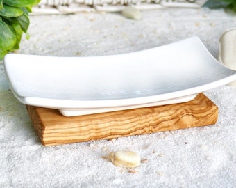 8 x Porcelain soap dish on olive wood plate