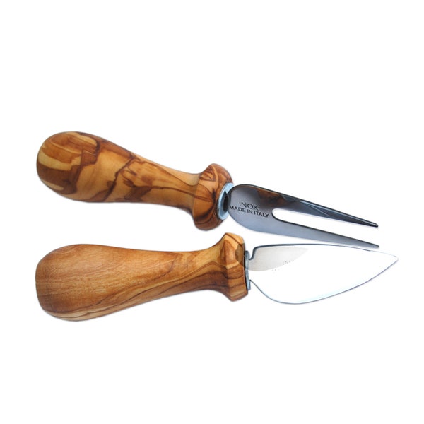 Set of 2 pieces – cheese knife and cheese fork with olive wood handle