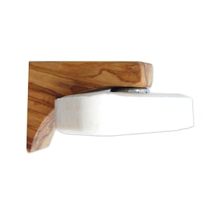 Magnetic soap holder PONTE approx. 8 cm including soap platelets made of olive wood