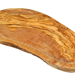 Tábua de madeira de oliveira natural &quot;dois em um&quot; com ranhura para suco, sem cabo, para cortar e servir, comprimento aprox. 45 - 49 cm, pode ser usado em ambos os lados!