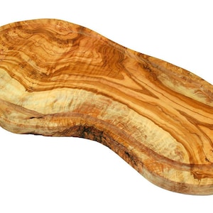 Tábua de madeira de oliveira natural &quot;dois em um&quot; com ranhura para suco, sem cabo, comprimento aprox. 40 – 44 cm, pode ser usado dos dois lados!