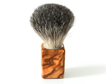 Shaving brush CUBUS made of badger hair or vegan synthetic hair, with olive wood handle