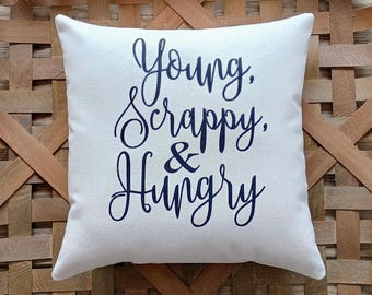 Almohada musical de Hamilton: Cojín con letra de Young Scrappy & Hungry
