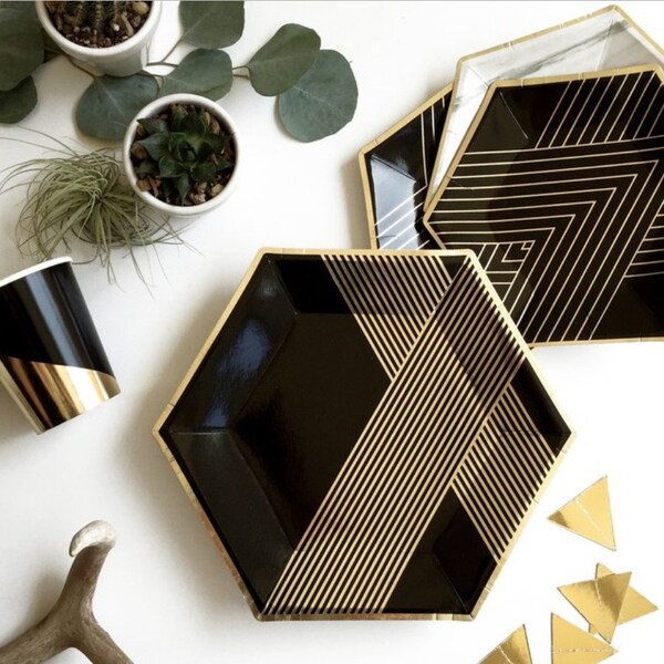Black Striped Paper Plates, Elegant Party Plates, Graduation, Modern, Dinner Party, Party Supplies, Tableware, Black and Gold, black plates